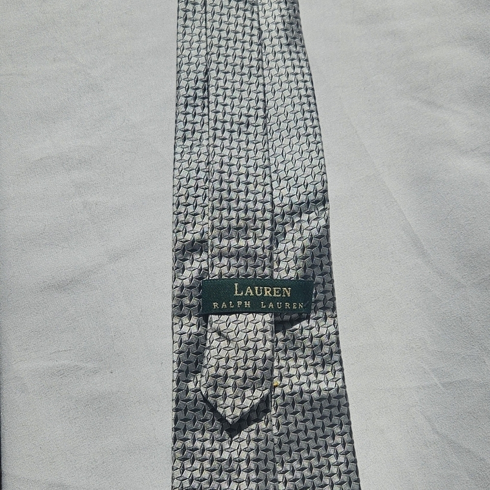 Lauren Ralph Lauren Tie Green Geometric Silk Necktie Made in USA EUC - Picture 5 of 6